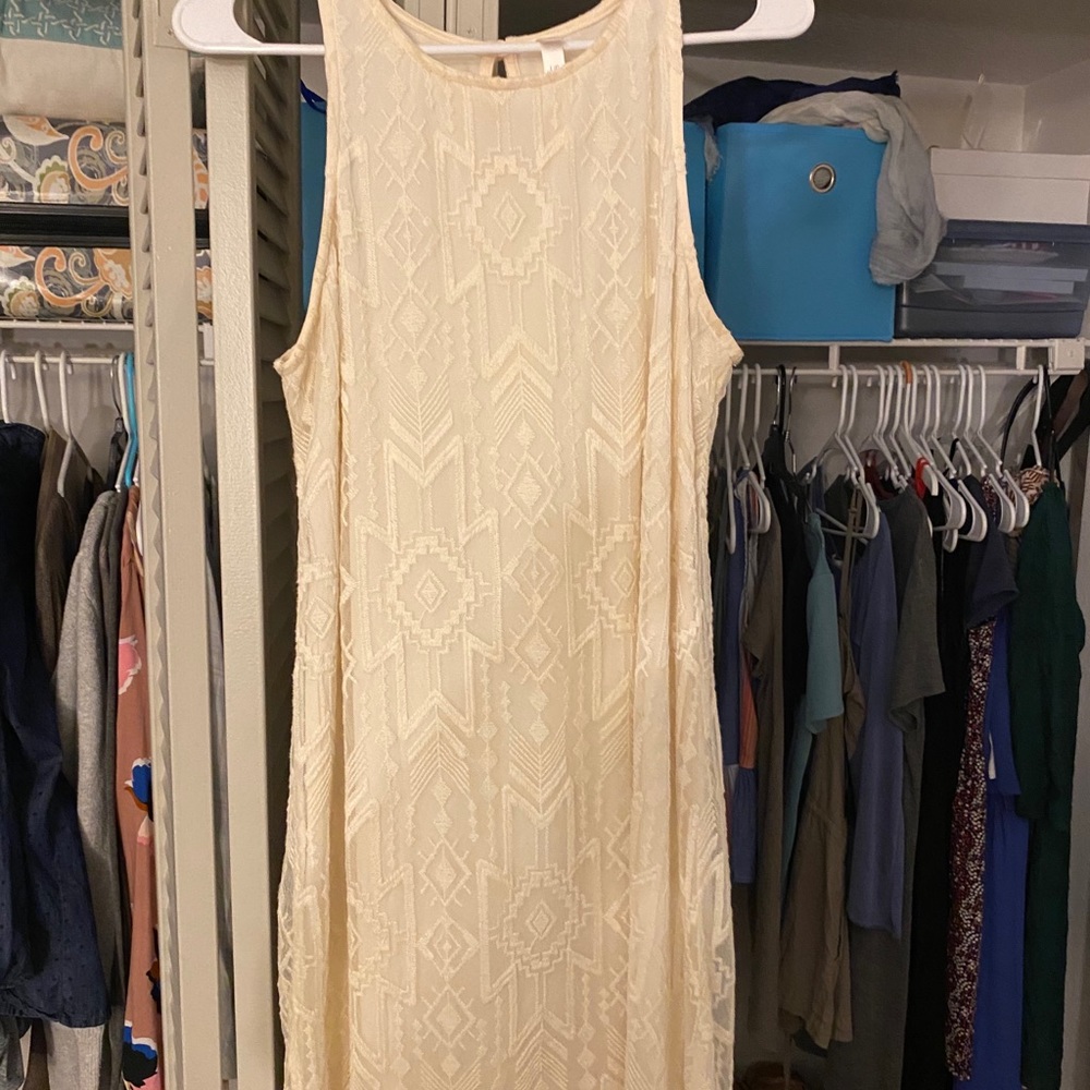 White patterned dress